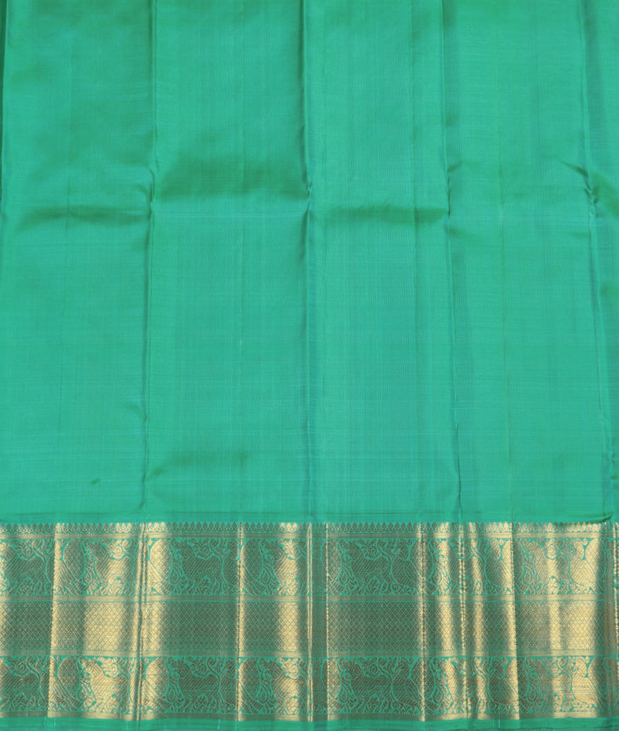 Lavender Handwoven Kanjivaram Silk Kids Pavadai T3994722