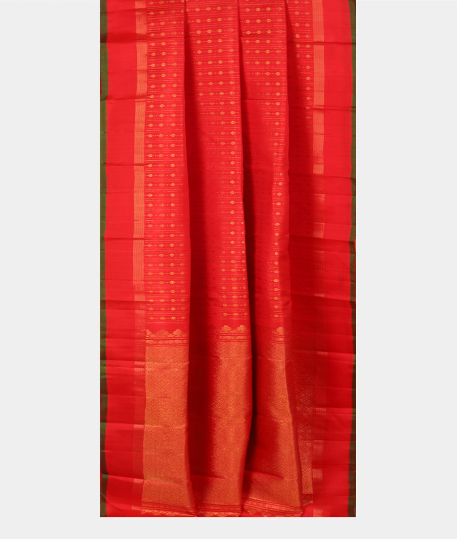 Red Handwoven Kanjivaram Silk Saree T3935902