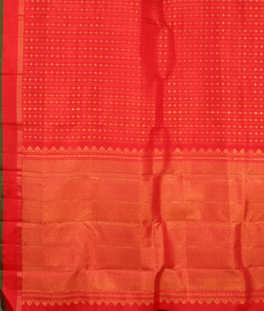 Red Handwoven Kanjivaram Silk Saree T3935904