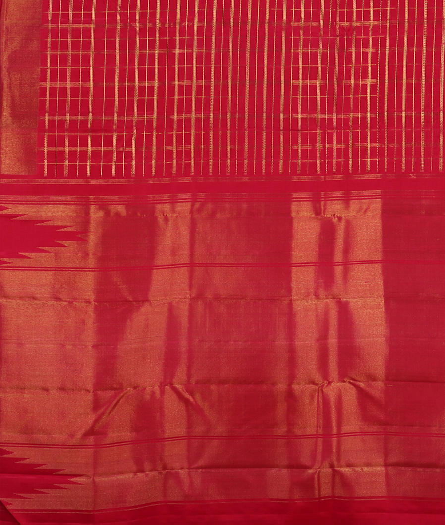 Magenta Handwoven Kanjivaram Silk Saree T3211604