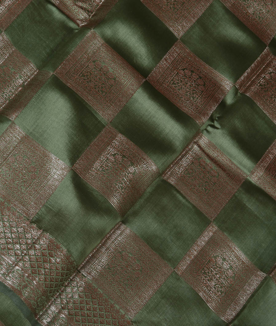 Green Chaniya Silk Saree T3292964