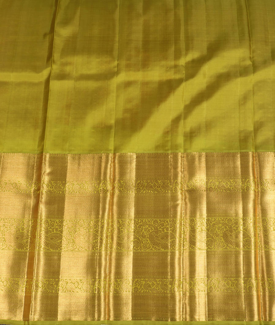 Magenta Handwoven Kanjivaram Silk Pavadai T3995602