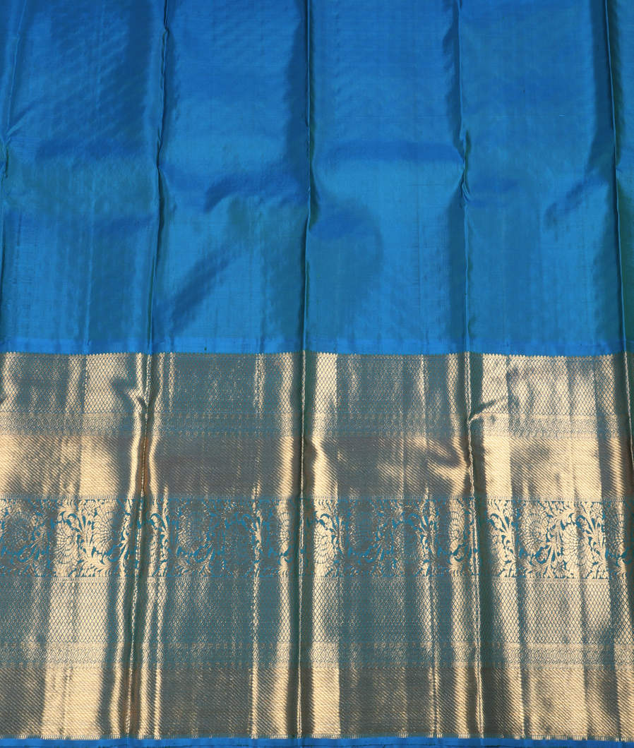 Off - White Handwoven Kanjivaram Silk Pavadai T3995642