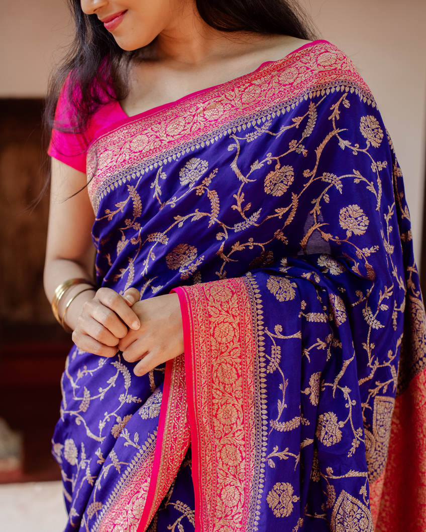 Blue Banaras Crepe Silk Saree T4038236