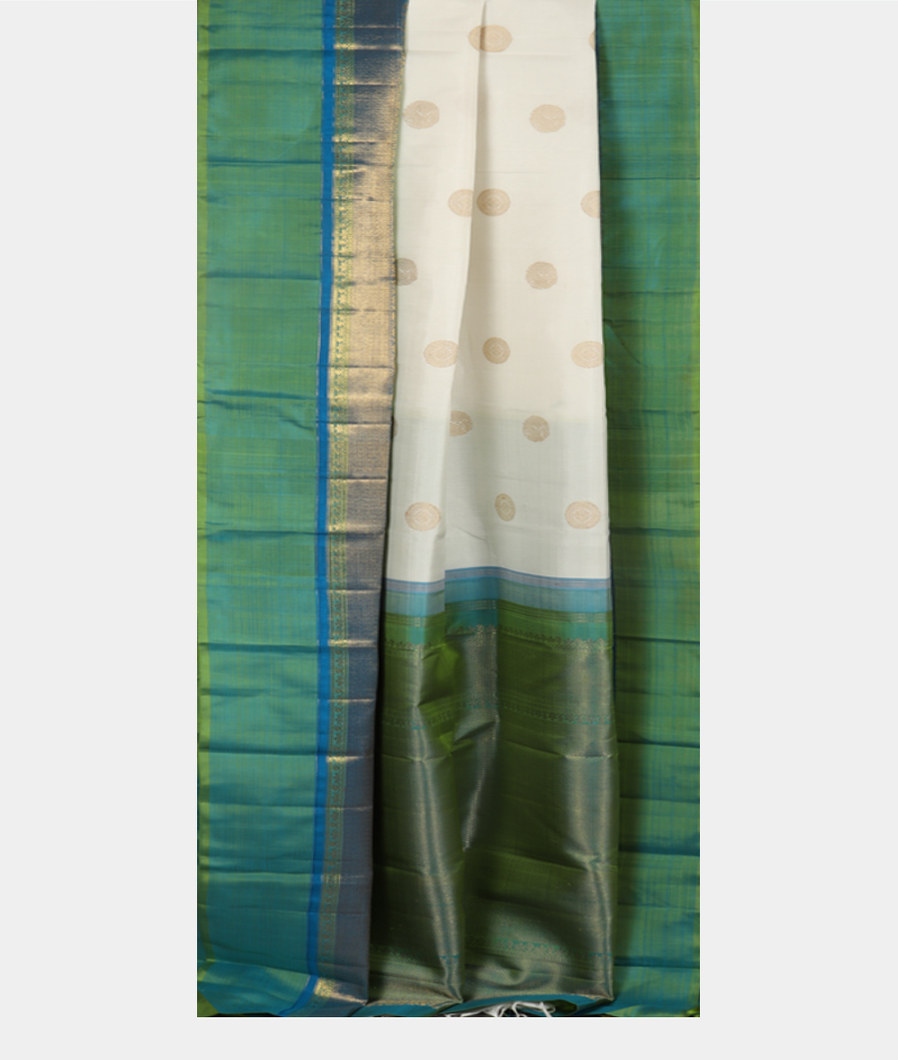 White Handwoven Kanjivaram Silk Saree T4102332