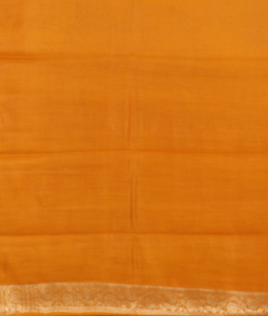 Off-White Chaniya Silk Saree T4008473