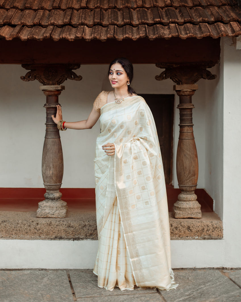 Buy the beautiful White Kanjivaram Saree online - Karagiri – Karagiri Global