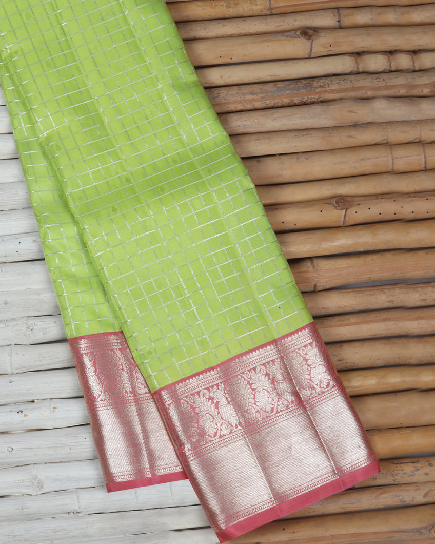Green Handwoven Kanjivaram Silk Saree T413149-image
