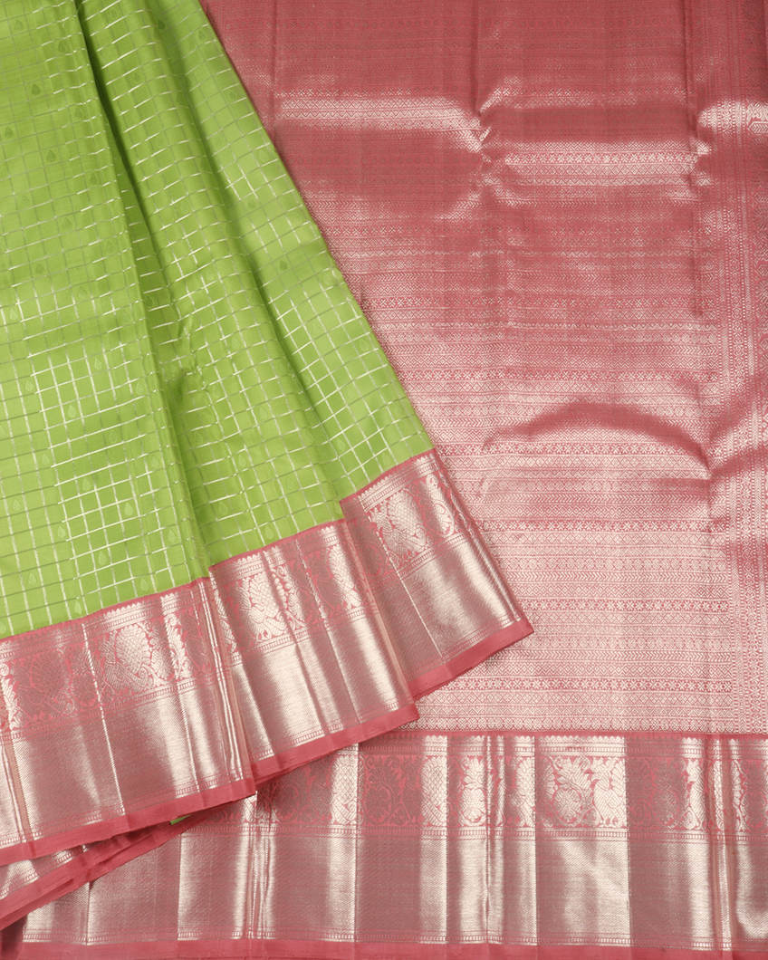 Green Handwoven Kanjivaram Silk Saree T4131492