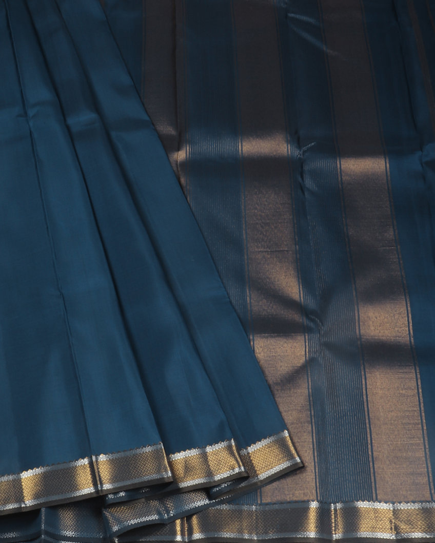 Peacock Blue Handwoven Kanjivaram Silk Saree T4083422