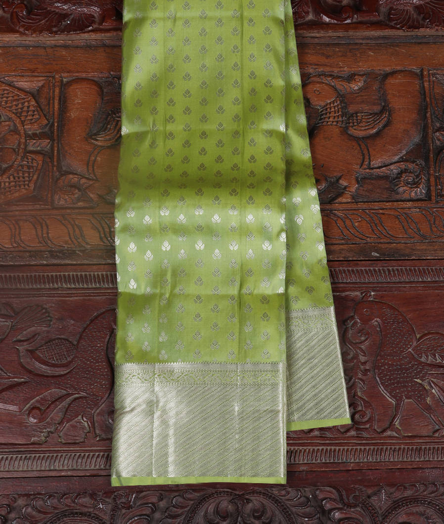 Green Handwoven Kanjivaram Silk Saree T410589-image