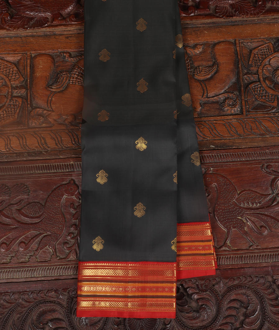 Black Handwoven Kanjivaram Silk Saree T405261-image