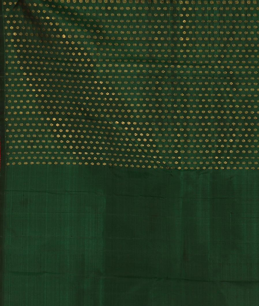 Red Handwoven Kanjivaram Silk Saree T3879033