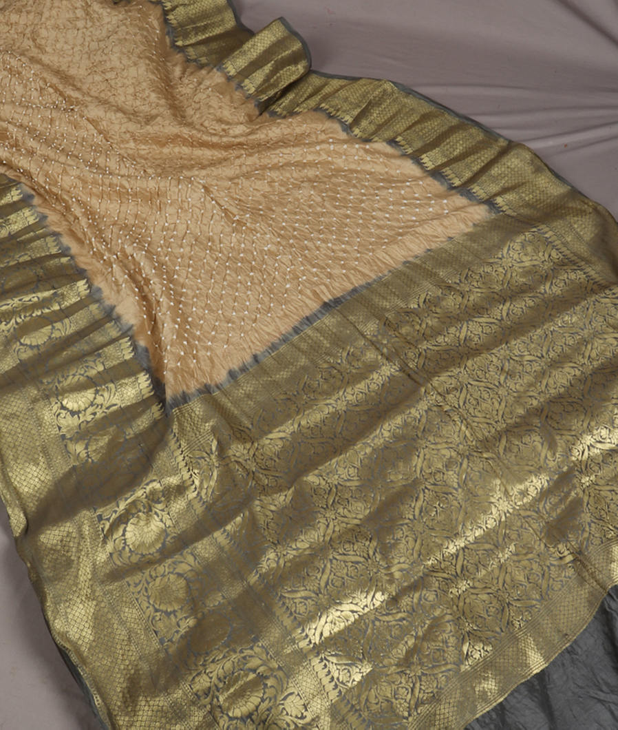 Beige Bandhani Silk Saree T3885662