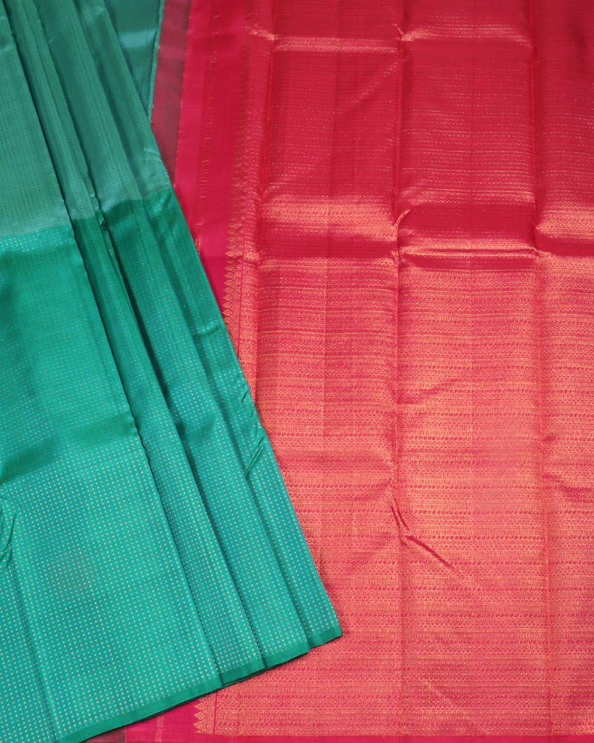 Peacock Green Handwoven Kanjivaram Silk Saree T4067722