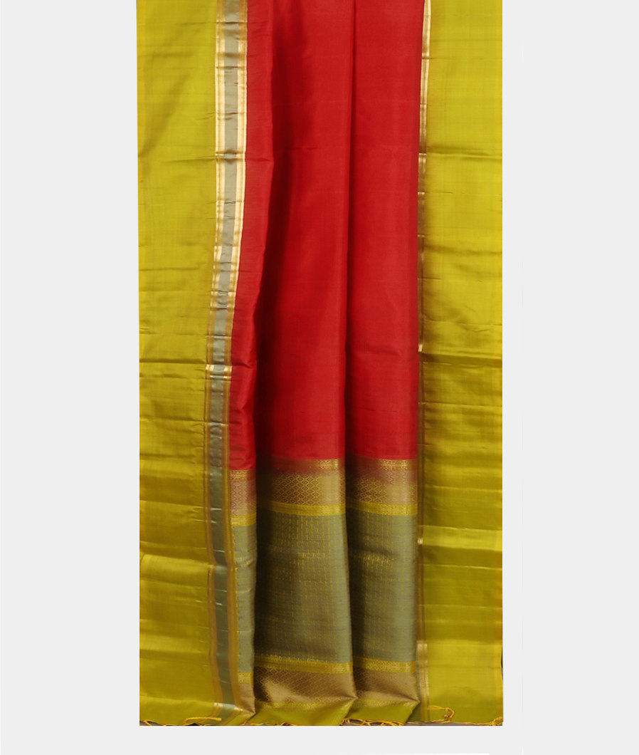 Red Soft Silk Saree T4090122