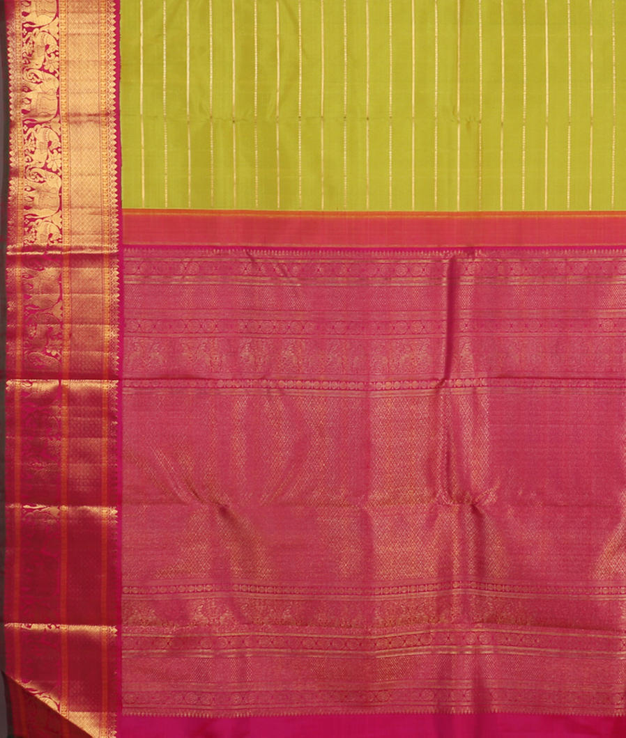 Green Handwoven Kanjivaram Silk Saree T3275144