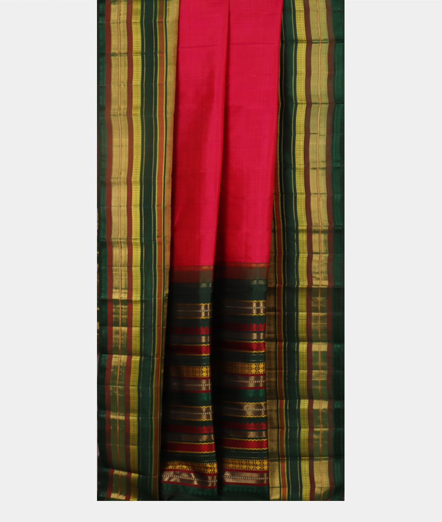 Magenta Handwoven Kanjivaram Silk Saree T3754722