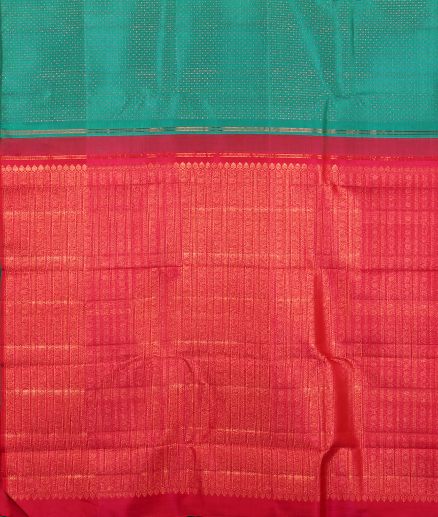 Peacock Green Handwoven Kanjivaram Silk Saree T4039184