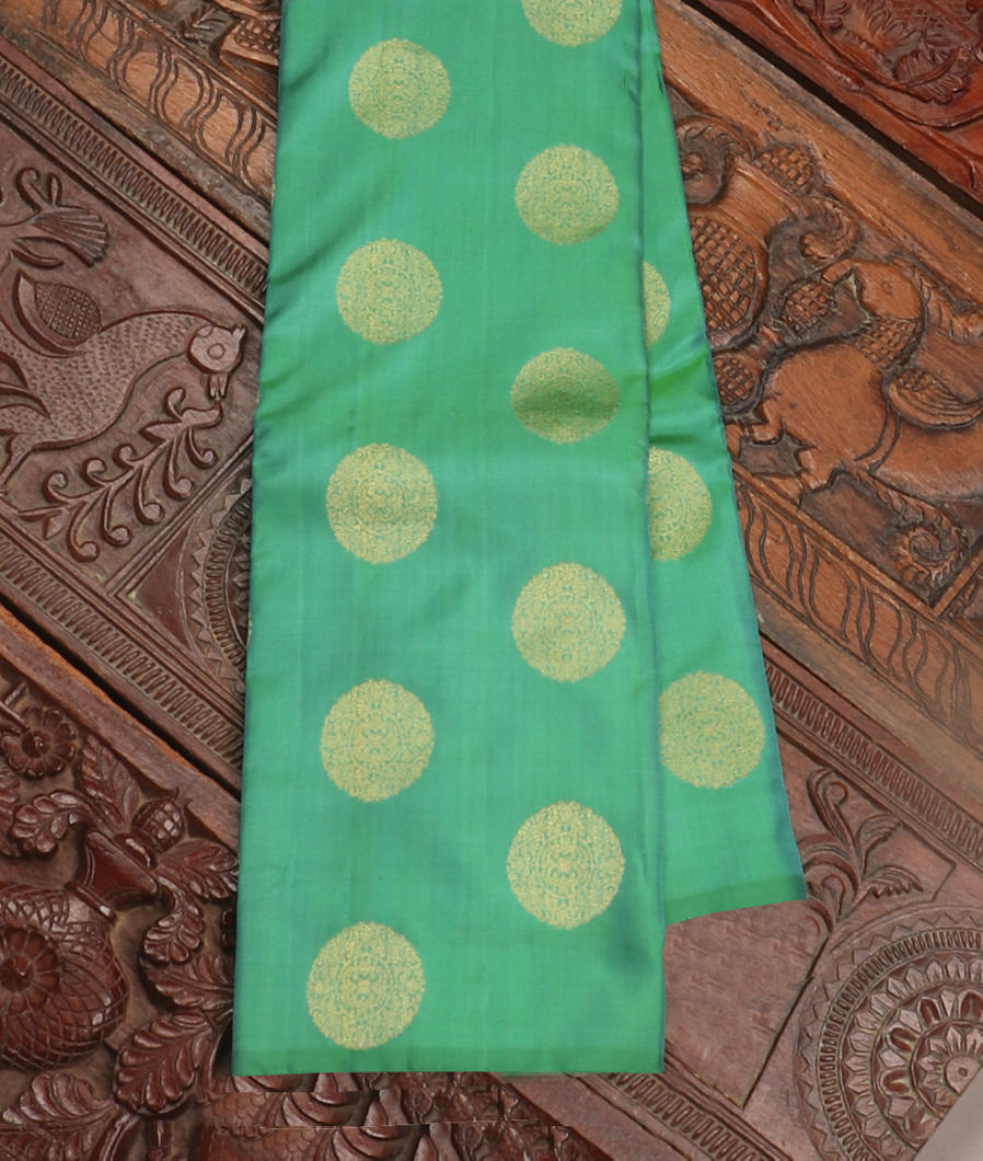 Green Handwoven Kanjivaram Silk Saree T384515-image