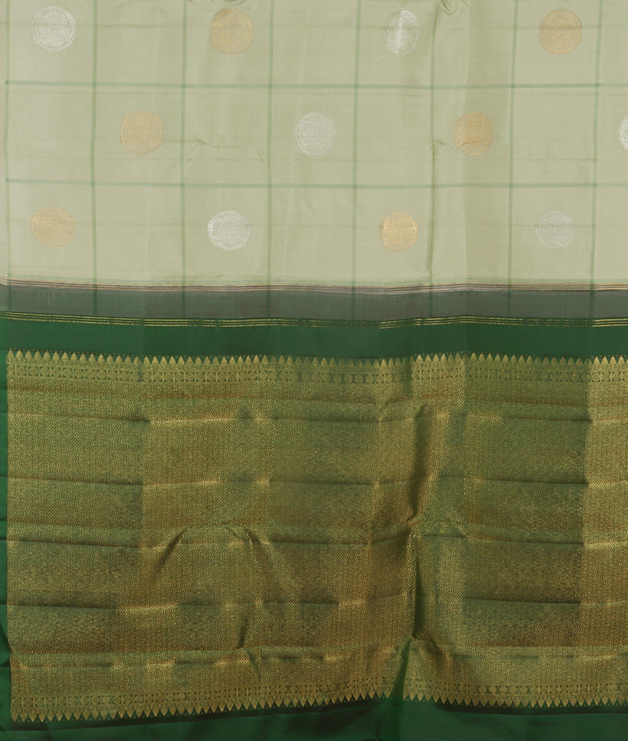 Light Green Handwoven Kanjivaram Silk Saree T4191184