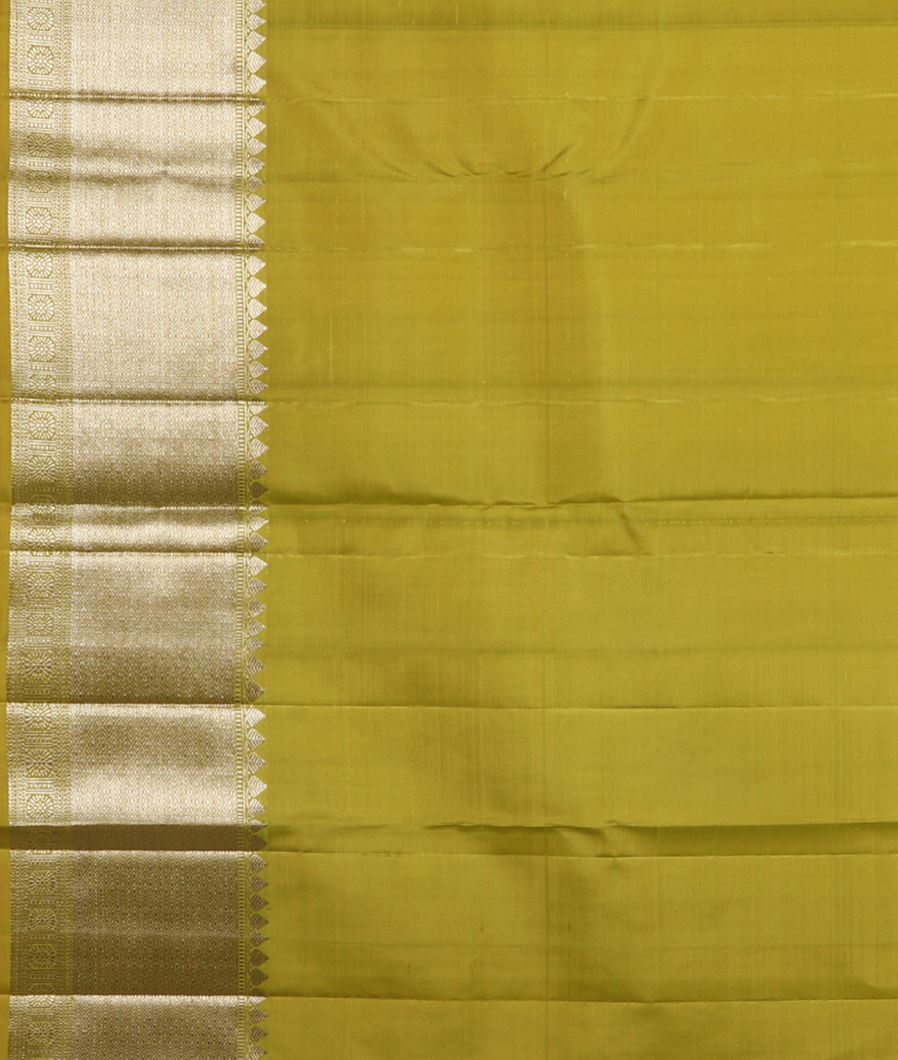 Yellowish Green Handwoven Kanjivaram Silk Saree T3977833
