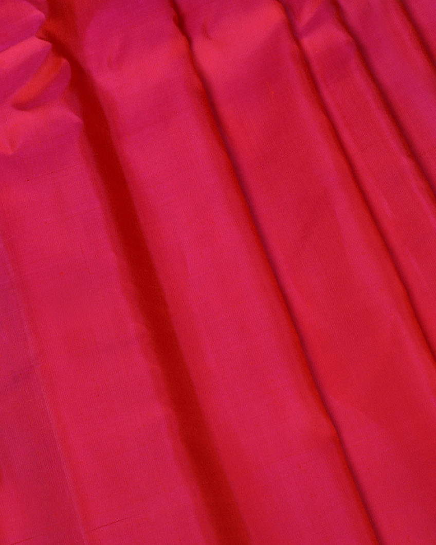 Magenta Gadwal Silk Saree T4188734