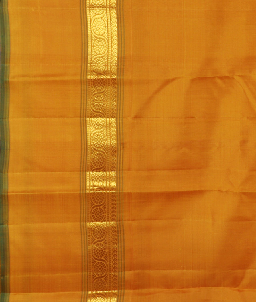 Beige Handwoven Kanjivaram Silk Saree T4191583