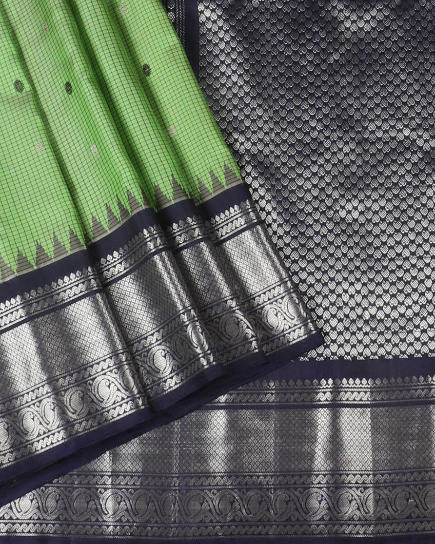 Green gadwal Silk Saree T4192982