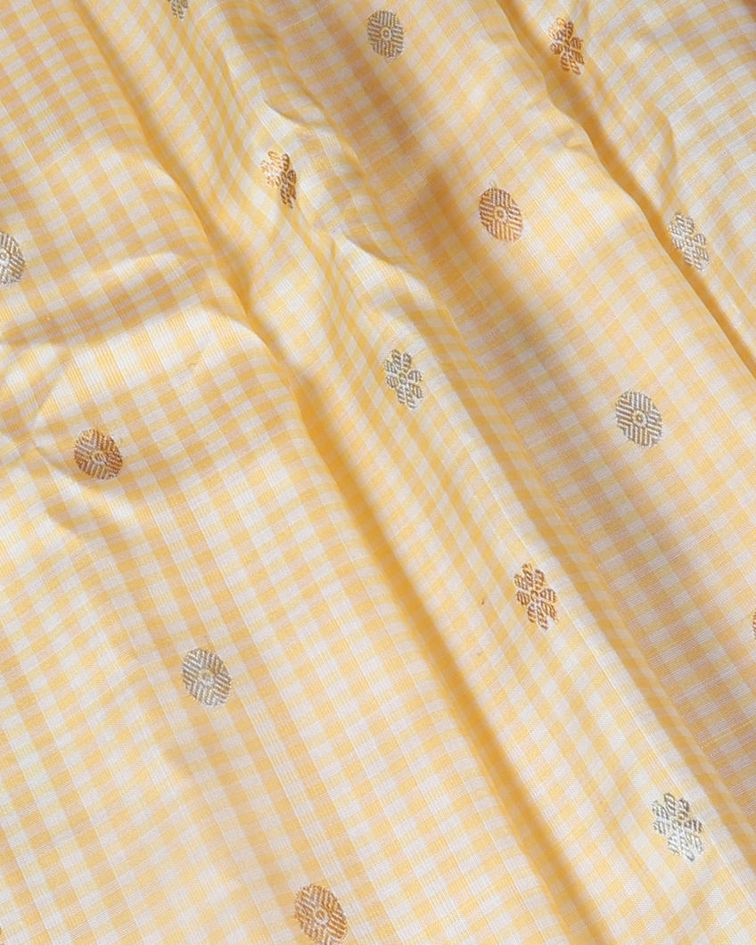 Cream and Beige Gadwal Silk Saree T4188104