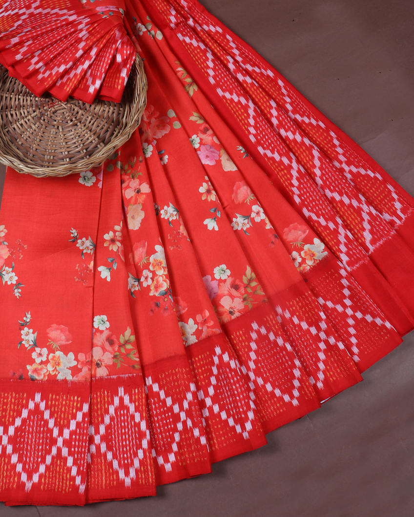 Red Ikat Silk Saree T4183832