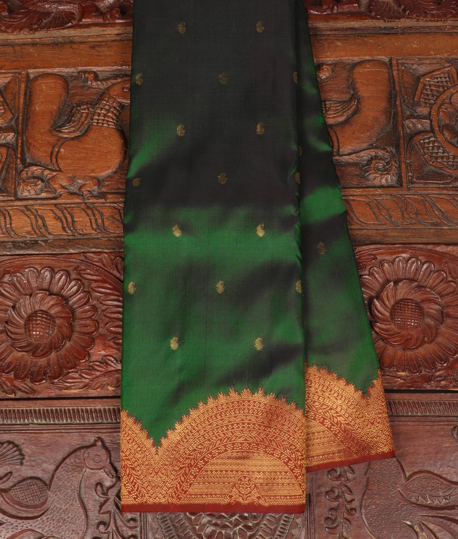 Bottle Green Handwoven Kanjivaram Silk Saree T386718-image