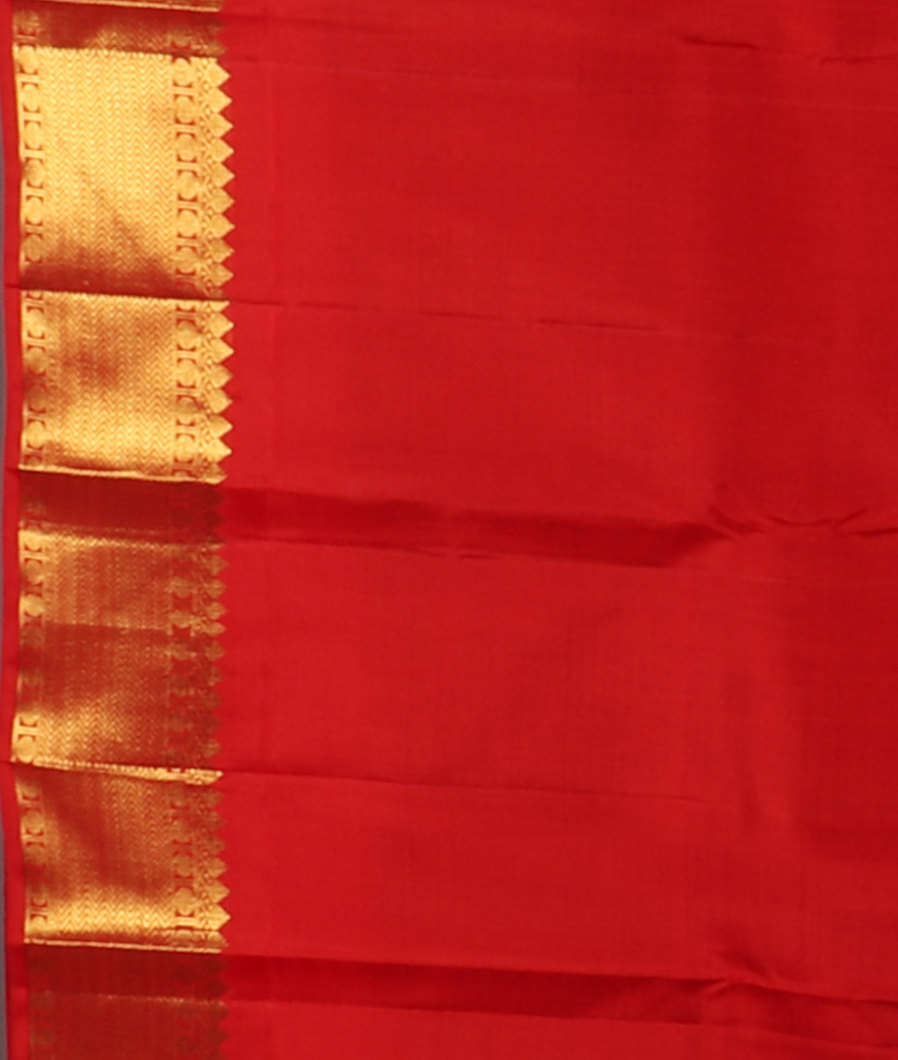 Green Handwoven Kanjivaram Silk Saree T4195193