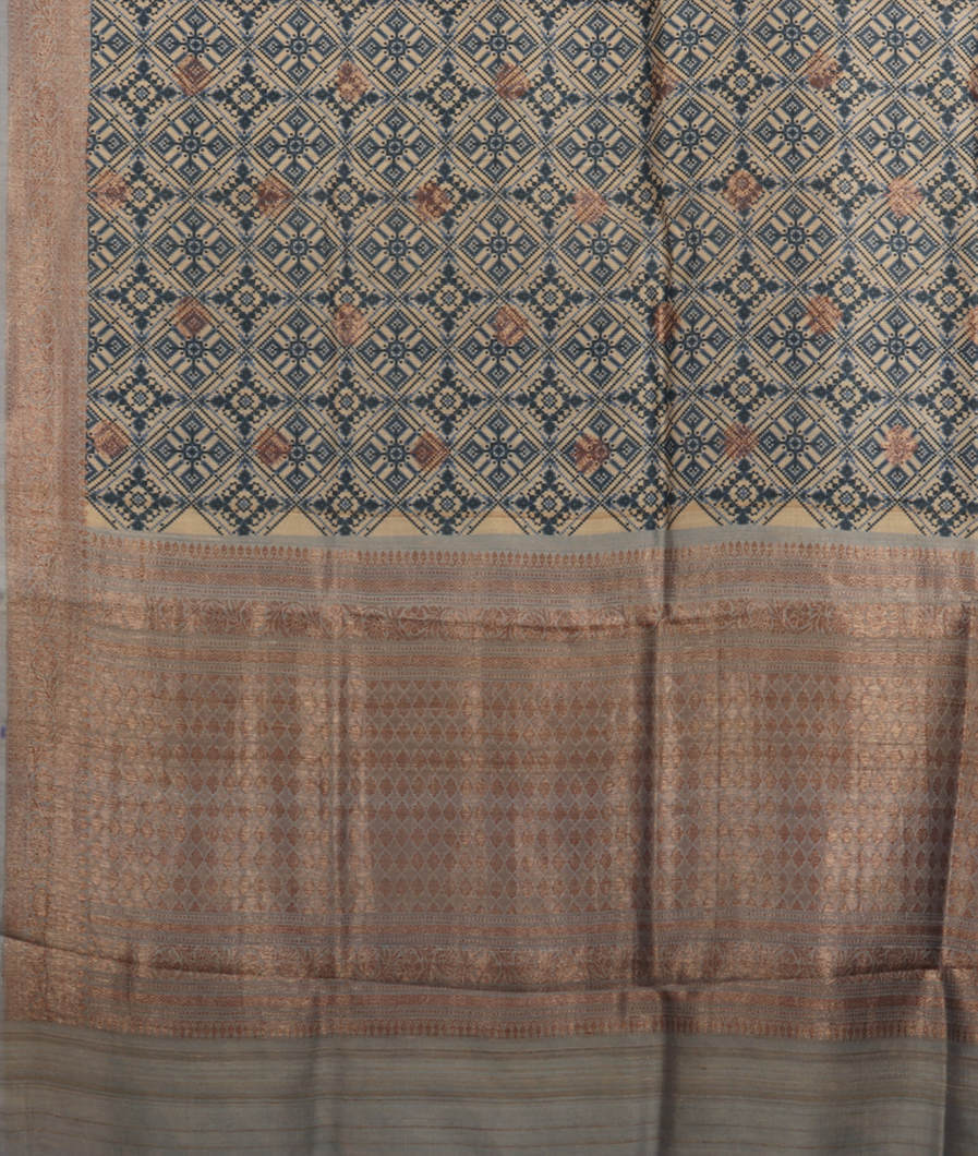 Beige Banaras Tussar Georgette Saree T4161484