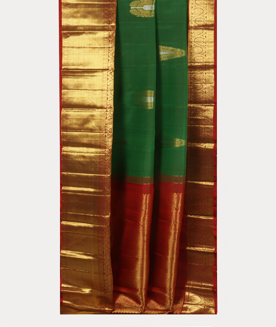 Green Handwoven Kanjivaram Silk Saree T3977012