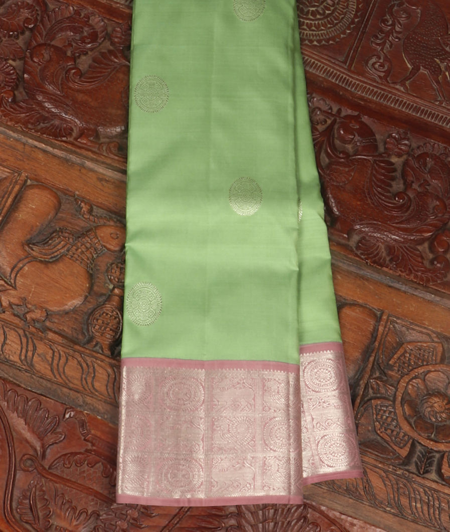Green Handwoven Kanjivaram Silk Saree T412382-image