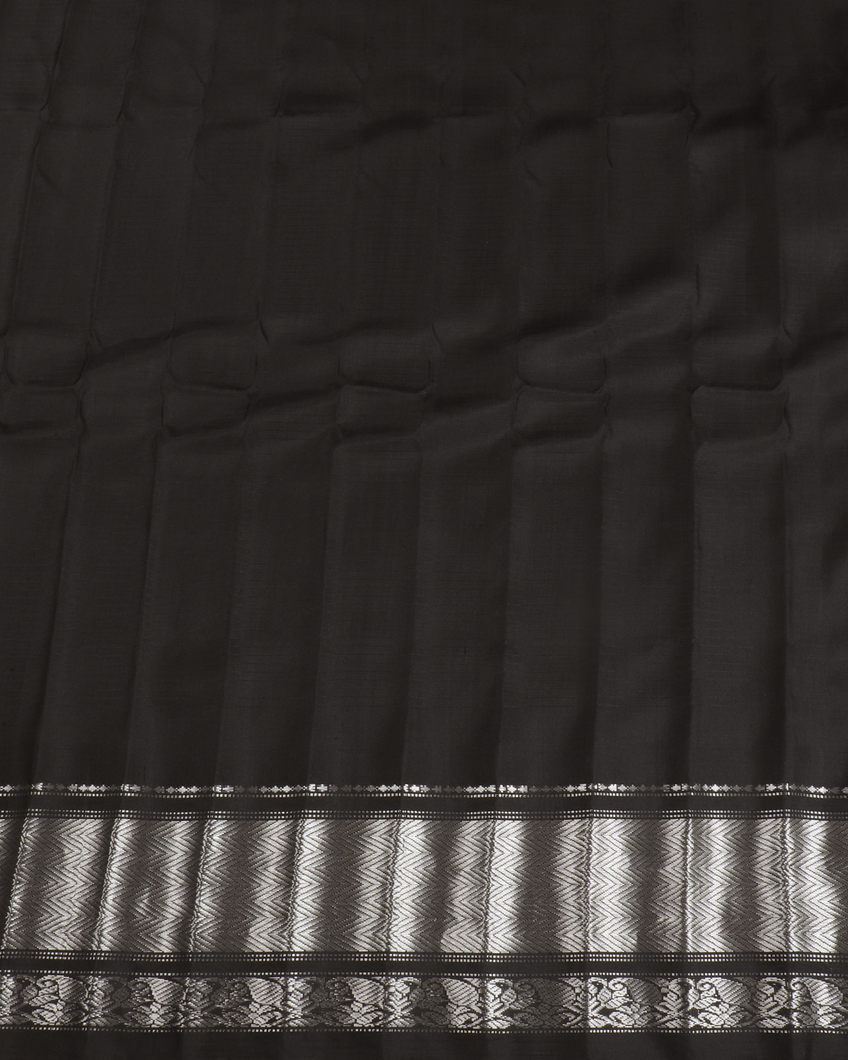 Yellowish Green Gadwal Silk Saree T3322043