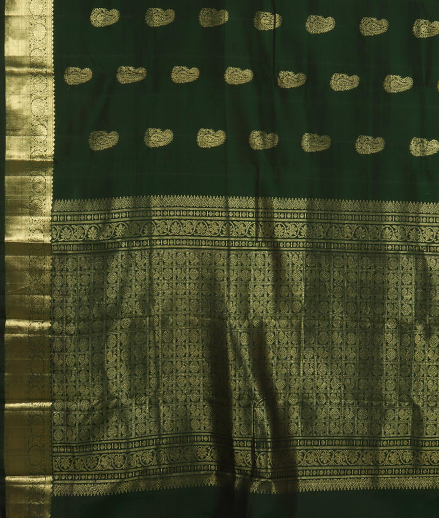 Green Handwoven Kanjivaram Silk Saree T3702774