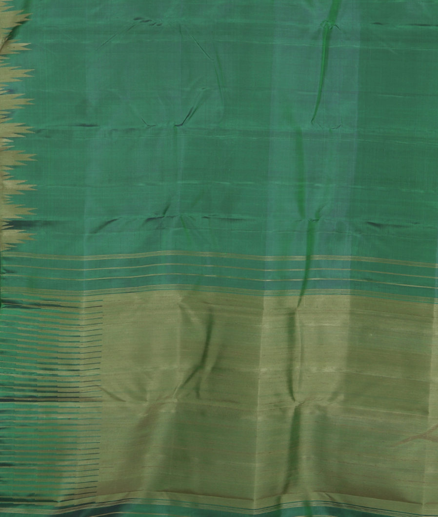 Peacock Green Handwoven Kanjivaram Silk Saree T4219164