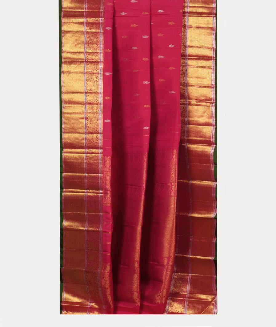 Magenta Handwoven Kanjivaram Silk Saree T3699032