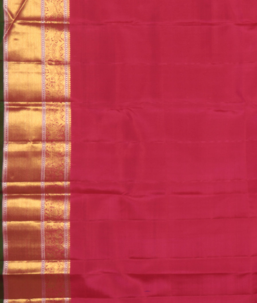Magenta Handwoven Kanjivaram Silk Saree T3699033