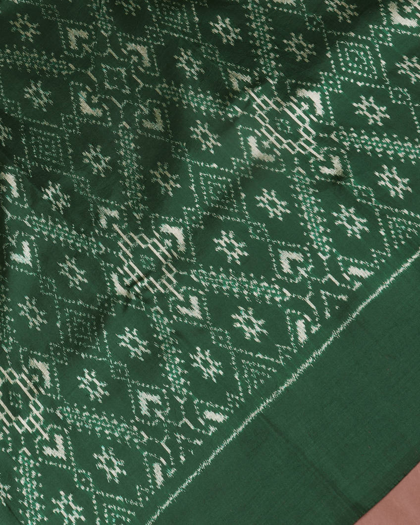 Green Ikat Silk Saree T4256774