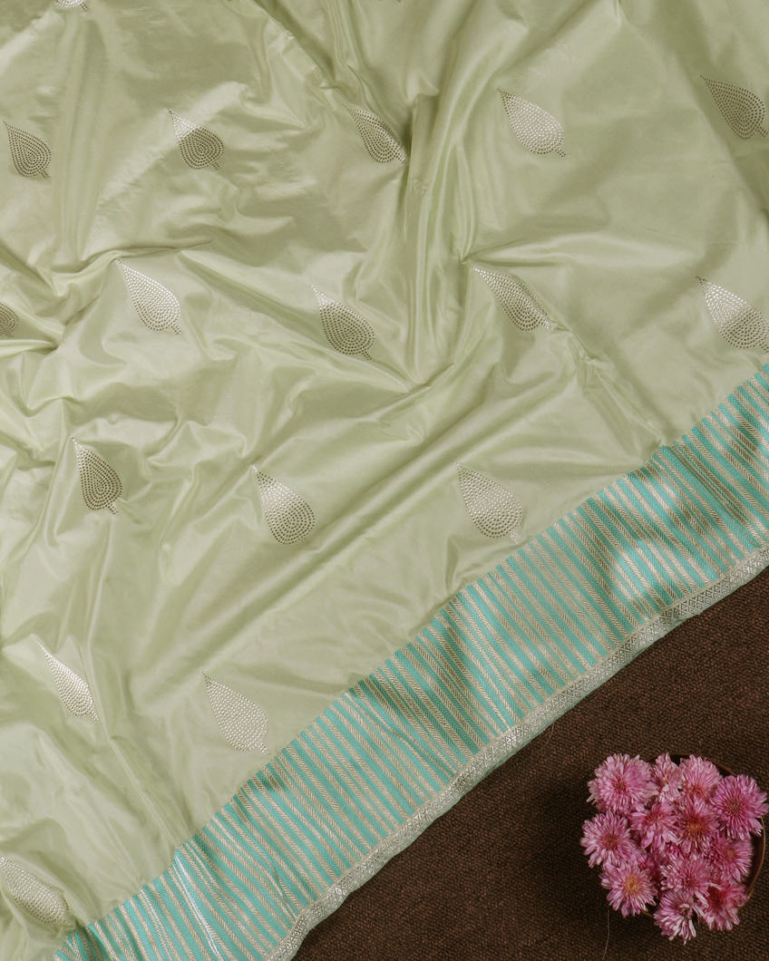 Sea Green Banaras Silk Saree T4273444