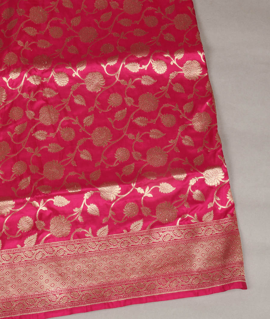 Magenta Banaras Silk Saree T425226-image