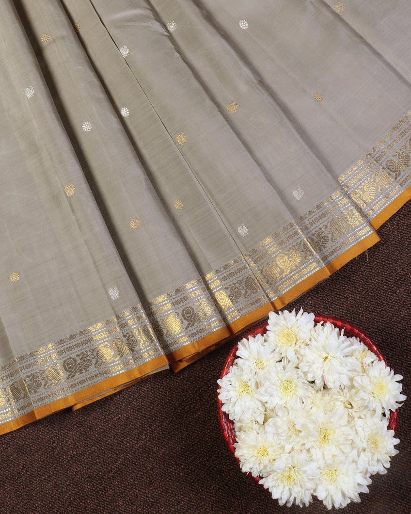 Grey Handwoven Kanjivaram Silk Saree T4187044