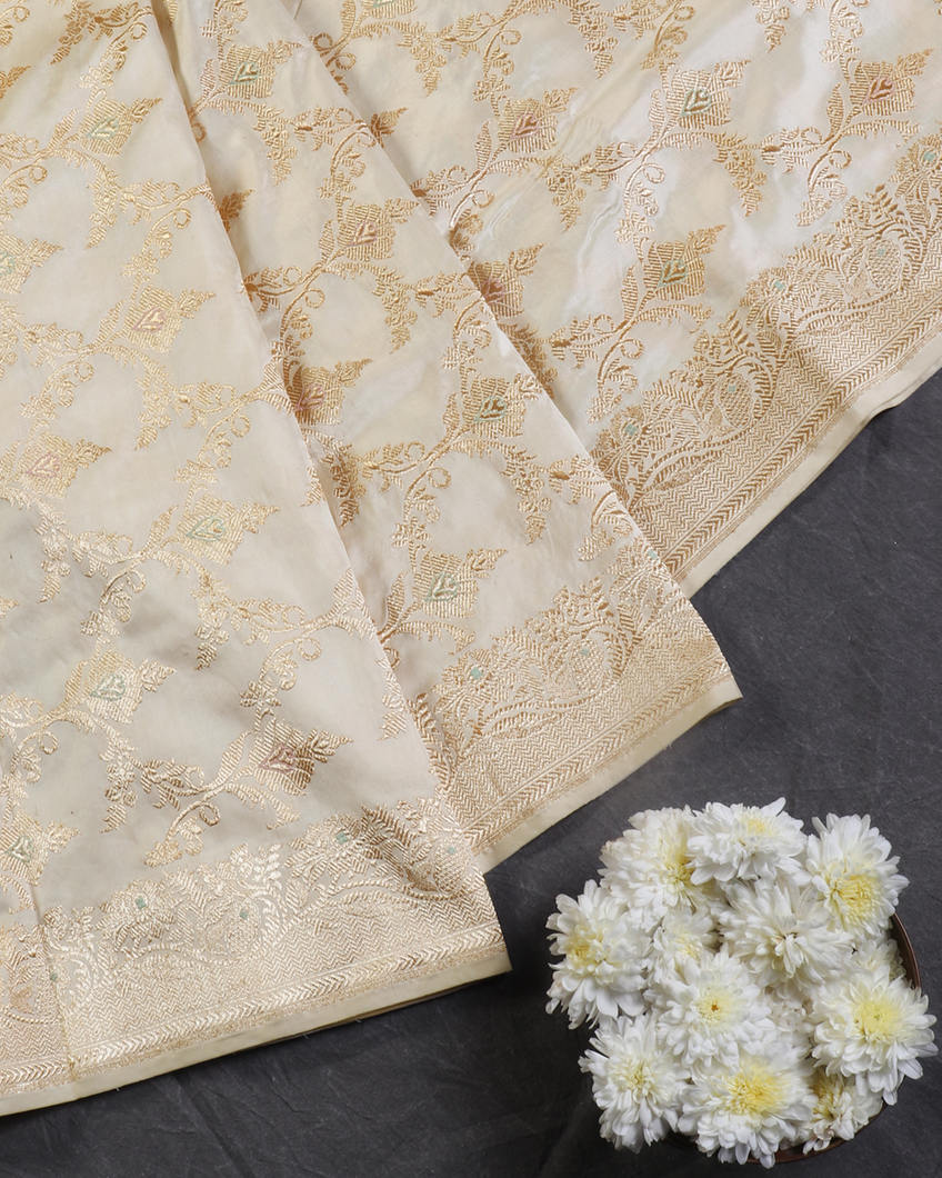 Cream Banaras Silk Saree T4353872