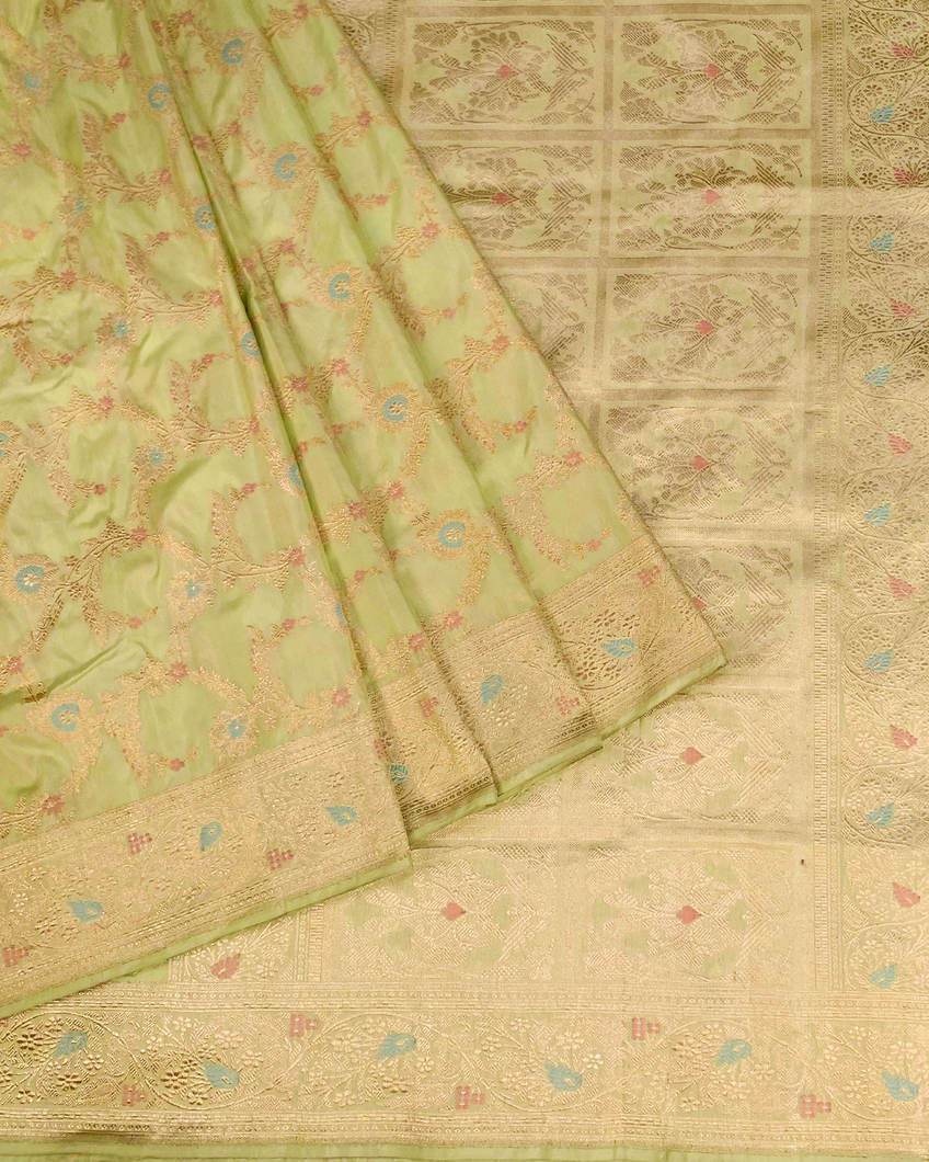 Green Banaras Silk Saree T4353914