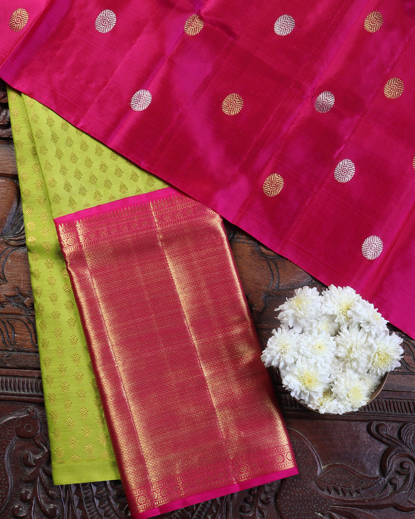 Green Handwoven Kanjivaram Silk Pavadai and Dupatta T370196-image