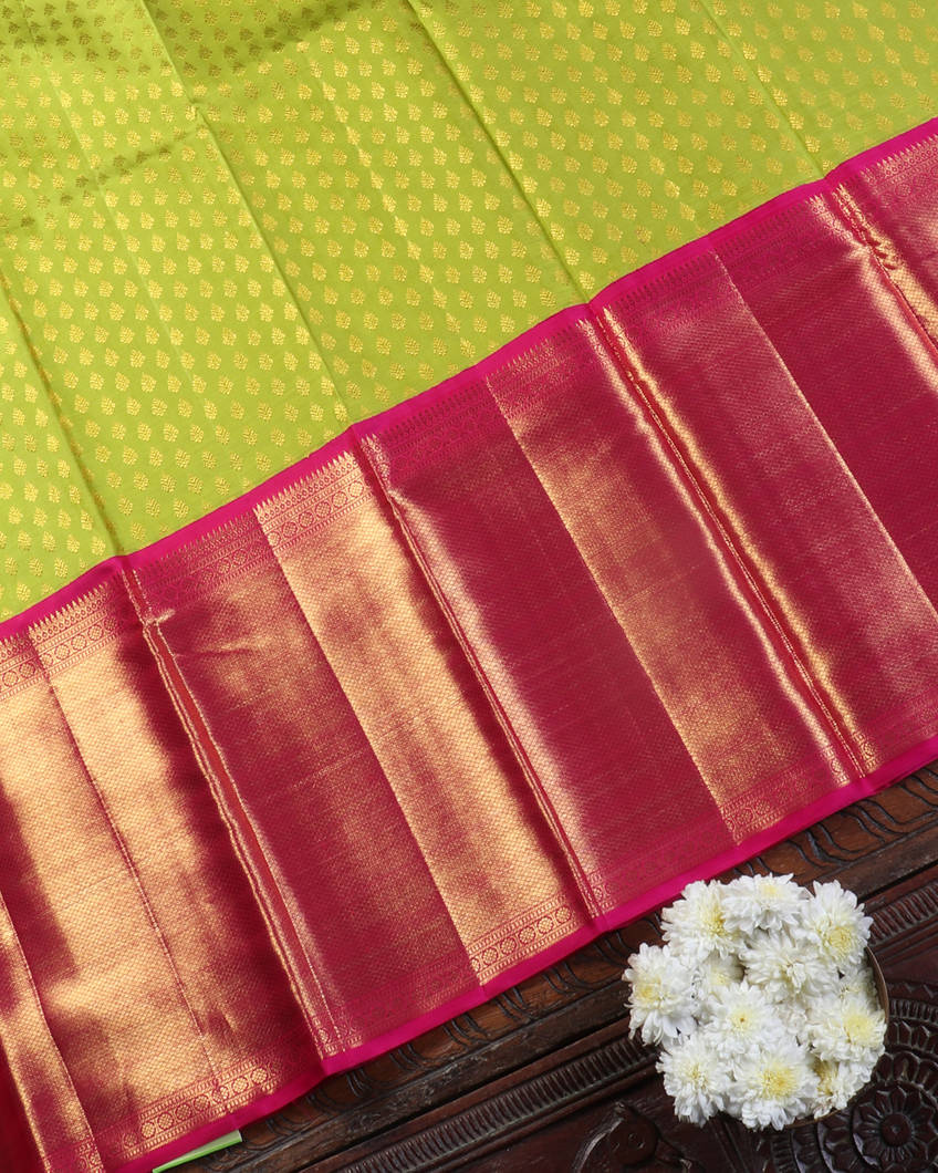 Green Handwoven Kanjivaram Silk Pavadai and Dupatta T3701962