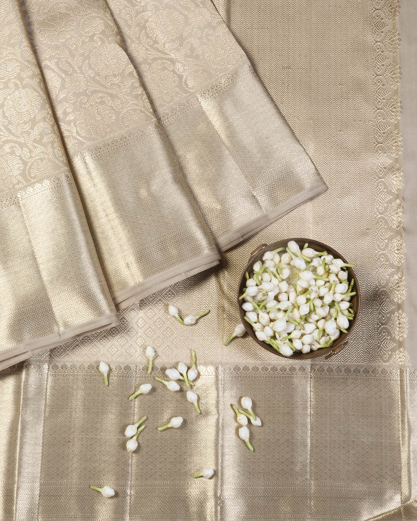 Grey Handwoven Kanjivaram Silk Saree T4219472